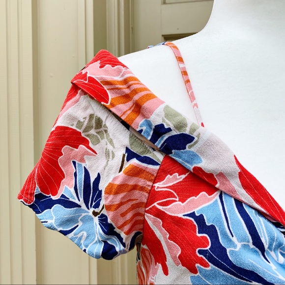 ASTR - Floral Crop Top - Picture 4 of 8